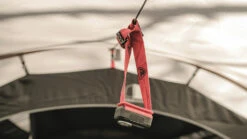 Robens Wolf Moon 5xp Tent (2023) 33 Robens Wolf Moon 5xp Tent (2023) -Camping Store 130284 wolf moon 5xp feature photo12