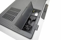 Vango E-Pinnacle 40L Coolbox 13 Vango E-Pinnacle 40L Coolbox -Camping Store van 2021 essentials e pinnacle 40l lo 14